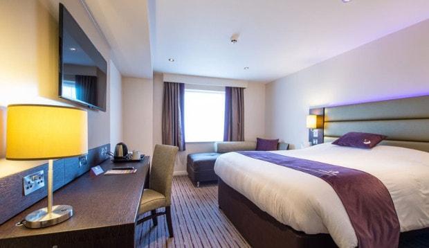 Premier Inn Isle Of Wight サンダウン エクステリア 写真