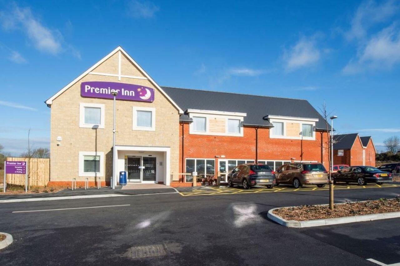 Premier Inn Isle Of Wight サンダウン エクステリア 写真